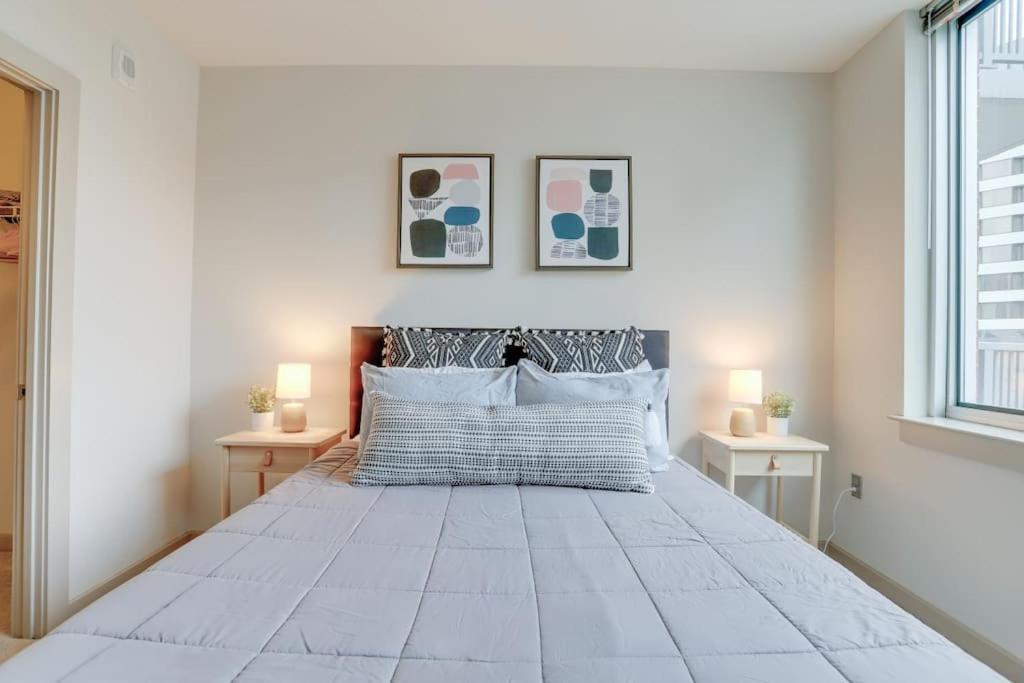 Wonderful 2Br Apartment At Crystal City Arlington Exterior photo